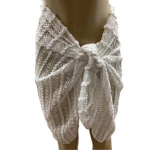 Elegant White Lace Women Sarong/Top One Size. New With Tags.